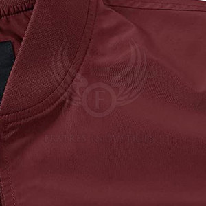 Chaqueta bomber clásica de calidad superior para hombre con diseño atemporal que ofrece calidez y durabilidad para uso diario - Product Image 3