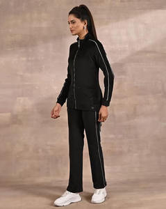 ชุดวอร์มผู้หญิงทันสมัย ออกแบบมาสำหรับไลน์เสื้อผ้าไลฟ์สไตล์ รองรับการสร้างแบรนด์ตามความต้องการและจำหน่ายสินค้าขายส่งระหว่างประเทศ - Product Image 5