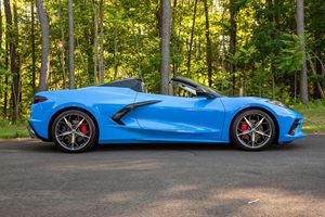 Chevrolet Corvette Stin-gray Convertible 3LT 2021 usado en excelentes condiciones - Product Image 5