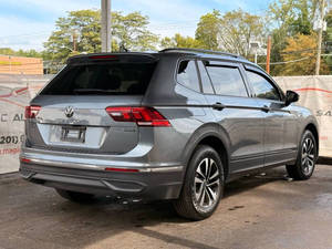 Volkswagen Tiguan S 4Motion 2024 Usado en Excelentes Condiciones - Product Image 2