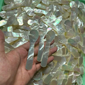 Cuillère en nacre dorée Cuillère à caviar, cuillère à caviar en coquillage Cuillère de service disponible, taille 6cm à 11cm - Product Image 1