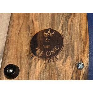 Planche en résine époxy bleue scintillante effet rivière - Product Image 5