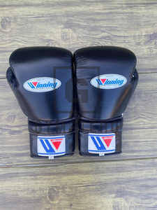 Gants de boxe en cuir véritable lacés personnalisables de haute qualité, avec sangle de poignet réglable, poignées légères en soie - Product Image 2