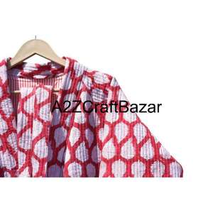 Veste matelassée en coton pur faite à la main de style bohème pour femmes, réversible, motif floral indien, patchwork en coton, vêtements d'hiver - Product Image 3