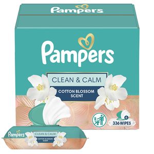 Lingettes Premium Pampers Clean and Calm : Solution de soin doux pour bébé avec formule apaisante et respectueuse de la peau - Product Image 3