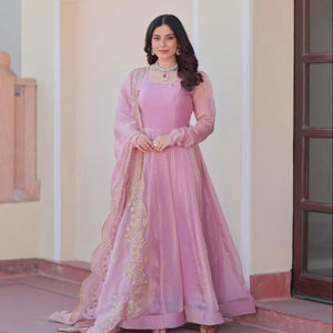 Designer indien nouvelle robe Collection Fendy Chifron tissu avec multi paillettes broderie travail pour les femmes vêtements de mariage - Product Image 1