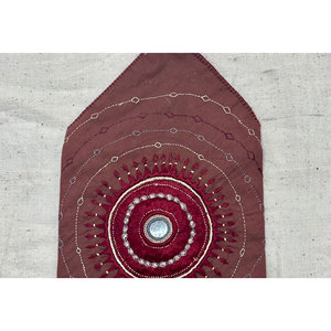 Bolso de Mano Tipo Sobre con Bordado Tribal para Mujer - Product Image 1