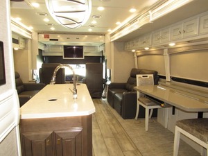 Autocaravana F-l-e-e-t-w-o-o-d D-I-S-C-O-V-E-R-Y L-X-E 36HQ 2023 lista para la venta - Product Image 2