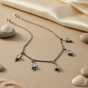 Tobillera de Plata 925 con Piedra Lunar para Mujer, Joyería Delicada Chapada en Oro de 18K, Incrustaciones Personalizadas de Diamantes y Concha, Accesorio Elegante - Product Image 1