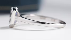 Anillo de moissanita de corte esmeralda, anillo de compromiso, anillo de bodas de plata esterlina, regalo de San Valentín, regalo de Navidad, joyería de hip hop - Product Image 3