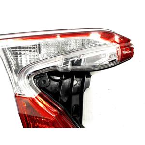 FEU STOP ARRIÈRE GAUCHE INTEGRÉ À LA PORTE TOYOTA C-HR Hybride 81590-F4010 (16>23) - Product Image 6