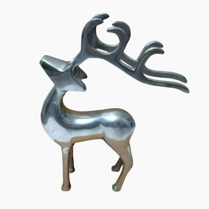 Escultura de reno de Metal dorado antiguo, perfecta para fiestas navideñas, reuniones familiares, ocasiones especiales y exhibiciones de invierno - Product Image 2