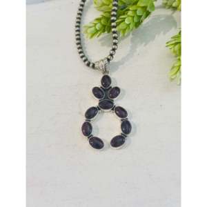 Pendentif artisanal en huître épineuse violette du sud-ouest et argent sterling avec serti clos - Product Image 1