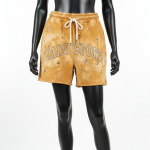 Shorts de survêtement en molleton de coton épais 320 GSM, délavé à l'acide, couleur moutarde, avec logo personnalisé thermocollé en strass - Product Image 6