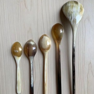 Cuchara Distintiva y Ecológica de Cuerno de Búfalo y Vaca, Vajilla Fina para Fiestas, Artesanía - Product Image 1