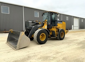 Used with Excellent Condition 2018 JD 624K <b>Wheel</b> Loader with Operating <b>Weight</b> of 34,716 Ib and Flexible Payment Terms - Product Image 2