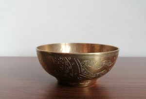 Badigeon fini fait à la main poli battu bol tibétain guérison sonore bol de méditation maillet Vintage - Product Image 2