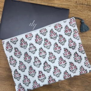 Durable Business & Daily Use Hand-Block Printed Cotton Quilted <b>Laptop</b> Sleeves <b>Bag</b> Vintage Modern Style Waterproof Simple Design - Product Image 4