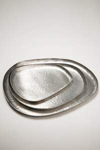 Plato de Servir Moderno de Aluminio de Fabricación OEM para una Presentación de Alimentos Única que Mejora la Decoración de la Mesa con una Forma Metálica Creativa - Product Image 5