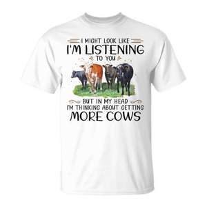 Puedo parecer que estoy escuchando, pero en mi cabeza estoy pensando en vacas - Camiseta para eventos promocionales - Product Image 1