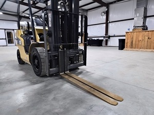 Asequible Gran condición Movimiento de tierras 2017 CATERPILLAR GP25N a la venta y listo para enviar a todo el mundo - Product Image 3