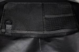 Bolsa de PVC flotante impermeable para exteriores, ligera, de 3,8 L y 16L de capacidad, con logotipo personalizado, bandolera de viaje negra - Product Image 3