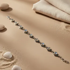 Bracelet à breloques vintage en argent 925 avec pierre de lune sertie clos, plaqué rhodium, style religieux, pour femme, usage quotidien - Product Image 1