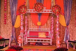 Jhula de madera tradicional para boda musulmana, boda pakistaní, decoración antigua de Jhula, columpio nocturno Mehndi vibrante con decoración Cultural - Product Image 2