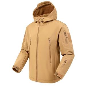 Veste Softshell Homme OEM Élégante à Capuche – Design Urbain Moderne, Coupe-Vent et Résistante à l'Eau – Manteau Tendance pour Trajet Quotidien - Product Image 1