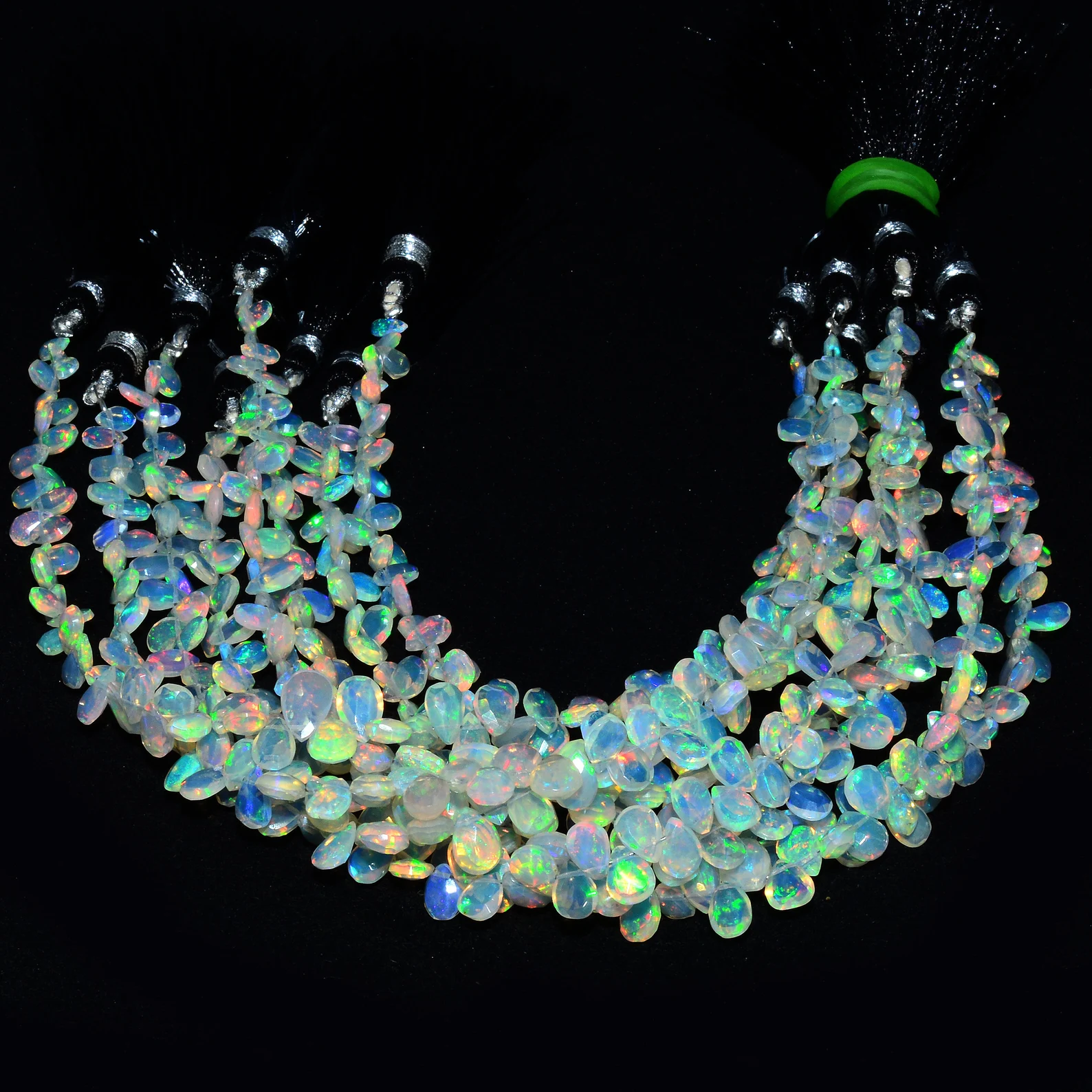 สีฟ้าสีขาว