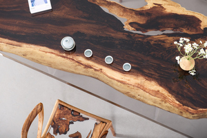 Tavolo da Pranzo Moderno in Resina Epossidica Grigia Trasparente con Lastra in Legno di Noce Sudamericano, Lussuoso Piano in Legno Massello con Bordo Dritto 243cm - Product Image 4