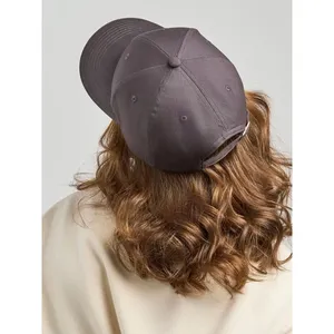 Cappello sportivo sandwich-S merchandising sostenibile - Product Image 2