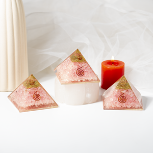 Pyramide d'Orgone en Quartz Rose la plus vendue en gros avec pointe de cristal pour la méditation et la décoration - Product Image 2