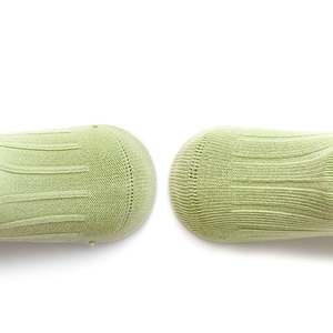 Nuevos calcetines de bebé recién nacido acanalados lisos personalizados 0-3 años conjunto de calcetines de bebé de algodón desnudo calcetines de bebé acanalados de color neutro de tubo medio - Product Image 3