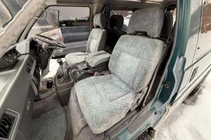 Mitsubishi Delica Star Wagon Exceed 4x4 de 1993 - Product Image 5
