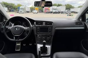 Volkswagen Golf Alltrack S 2019 Usado (LHD/RHD) - Product Image 3