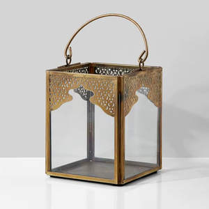 Linterna de Metal decorativa Ramadan Kareem de diseñador único, perfecta para regalos de Ramadan Kareem Eid e iluminación ceremonial religiosa - Product Image 1