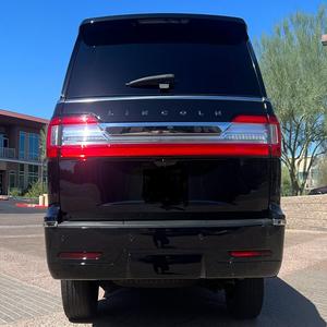 ¡Oferta Imperdible! Lincoln Navigator L Black Label 2020 Súper Limpio, Motor Turbo V6 de 450 hp, 4x4, Automático, SUV de Lujo Color Negro Infinito - Product Image 2