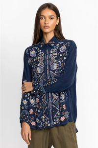 Blouse personnalisée Salwar Kameez pour filles, grande taille, en lin et coton, avec broderie ukrainienne et manches longues lanternes, en nylon, coton et rayonne - Product Image 4