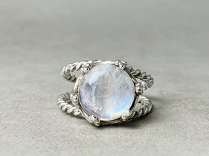 925 argent Sterling blanc arc-en-ciel pierre de lune anneau forme ronde pierres précieuses anneaux cadeau pour elle en gros bijoux fins - Product Image 2