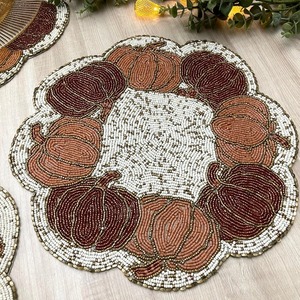 Napperons décoratifs à motif floral coloré, la meilleure vaisselle pour les fêtes et autres événements, tapis et coussinets décoratifs - Product Image 1