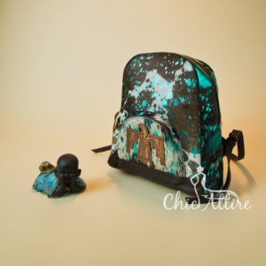 Sac à dos en cuir fauché à la main de mode occidentale Sac à dos en cuir véritable métallisé de haute qualité pour femmes - Product Image 1