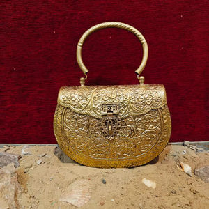 Bolso de Mano de Noche de Metal Dorado con Grabado Floral Vintage, con Asa Rígida, Bolso de Lujo para Mujer, para Bodas y Fiestas, Exportación Premium - Product Image 1