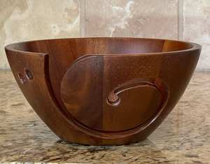 Bol en fil de bois d'acacia coupé à la main pour tricoter et crocheter des trous pour les aiguilles à tricoter 7.5 "x 3.5"-Nouveau - Product Image 2