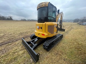 รถขุดขนาดเล็ก Caterpillar 303.5 CR น้ำหนัก 3.5 ตัน เครื่องยนต์ดีเซล แบบตีนตะขาบ |   อุปกรณ์ก่อสร้างระบบไฮดรอลิก - Product Image 2