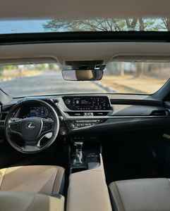 Lexus ES 350 Limited Edition d'occasion, modèle 2019 - Product Image 4