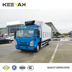 Camión Isuzu de 6 Ruedas <span class=keywords><strong>para</strong></span> Transporte de Pollitos <span class=keywords><strong>con</strong></span> <span class=keywords><strong>Jaula</strong></span> Reforzada, LHD/RHD, 130HP, Control Automático de Flujo de Aire - Product Image 2