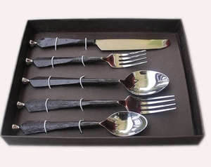 Style classique maison hôtel mariage meilleure qualité ensemble de couverts en acier inoxydable PVD or cuillère à thé Dessert fourchette beurre couteau couverts - Product Image 6