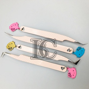 Pinzas de alta calidad visón extensiones de pestañas de acero inoxidable sostenibles Beige Hello Kitty Charm Logo embalaje pinzas opcionales - Product Image 6