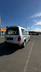 Caddy Kasten Maxi IV 2020, Bajo Kilometraje, Motor en Buen Estado, Neumáticos R18, Transmisión Automática, Techo Panorámico, Faros LED, Listo para Entrega - Product Image 5